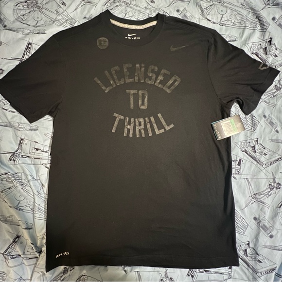 Nike Men's Black 'Licensed to Thrill' Tee - Picture 1 of 7